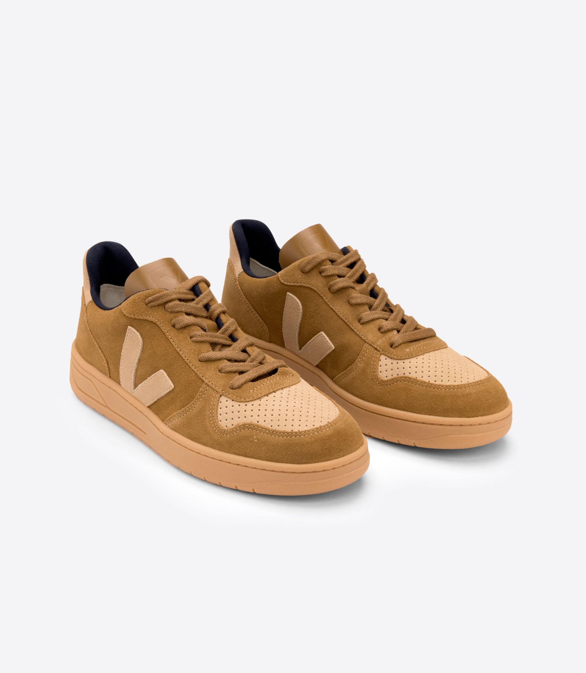 veja v10 suede brown